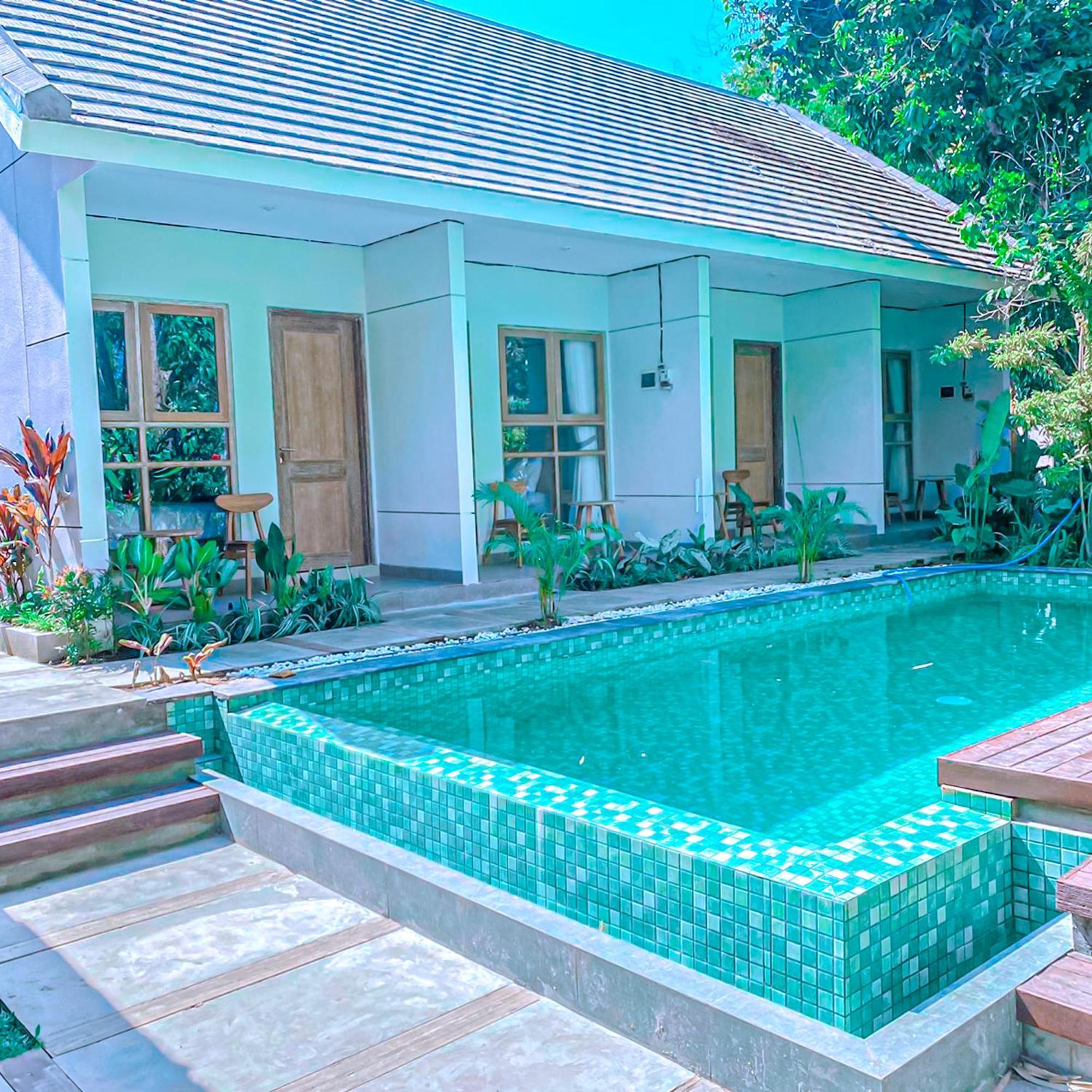 Manuver Surf And Stay Uluwatu Bali Jimbaran Exteriör bild