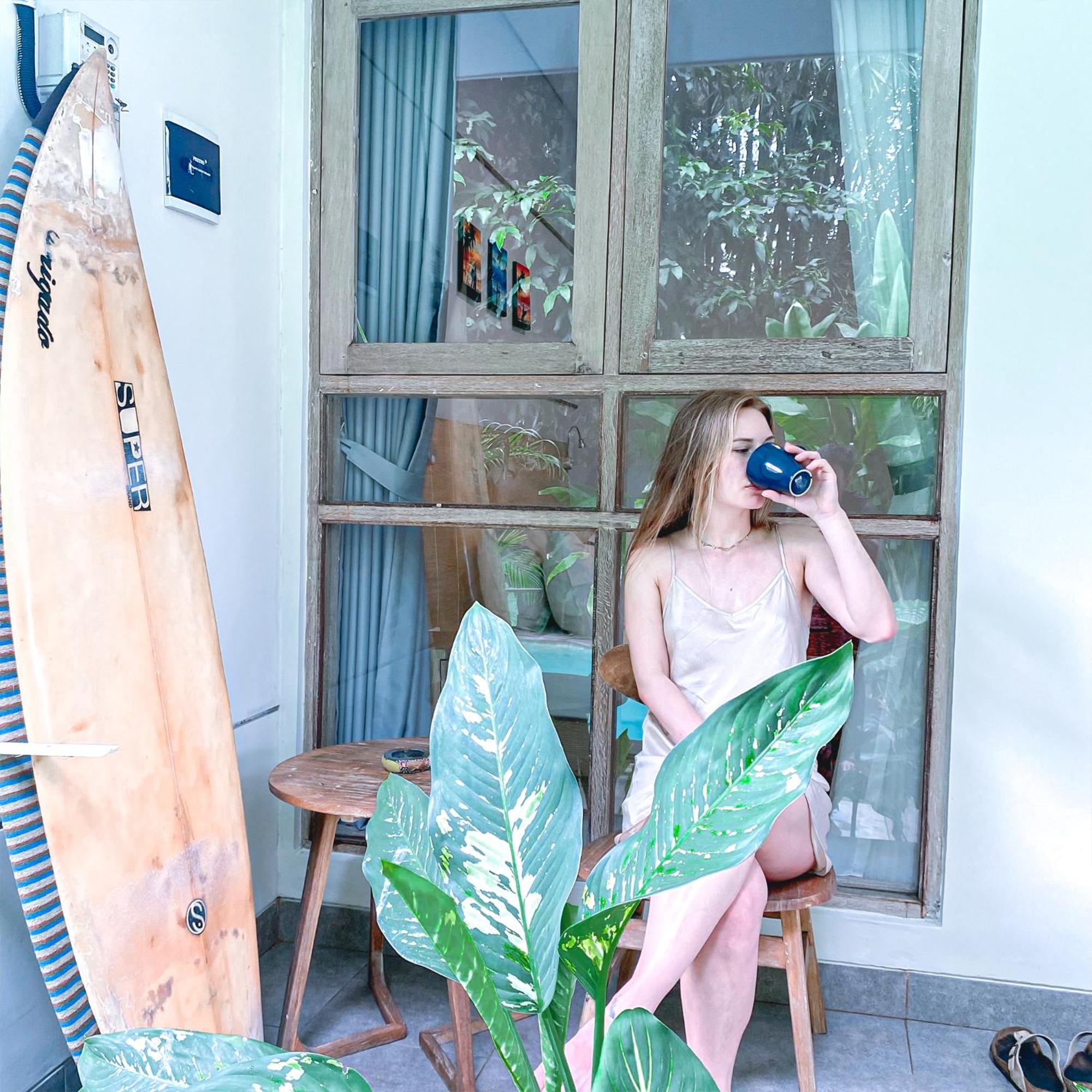 Manuver Surf And Stay Uluwatu Bali Jimbaran Exteriör bild