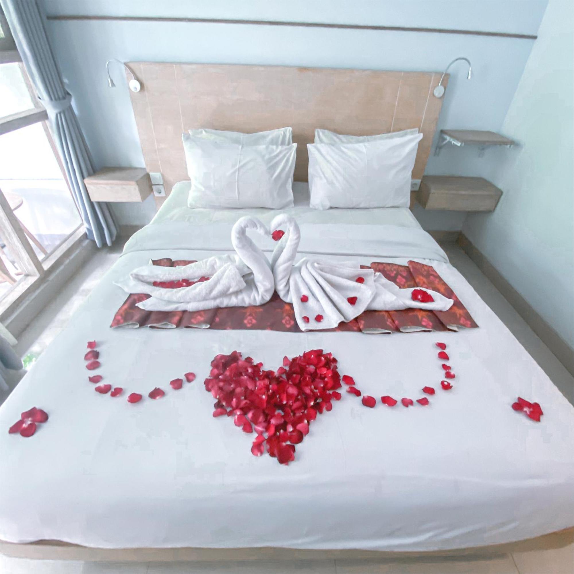Manuver Surf And Stay Uluwatu Bali Jimbaran Exteriör bild